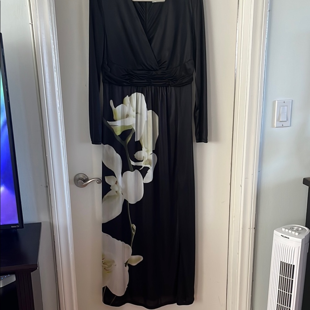 Elegant Black Floral Maxi Dress